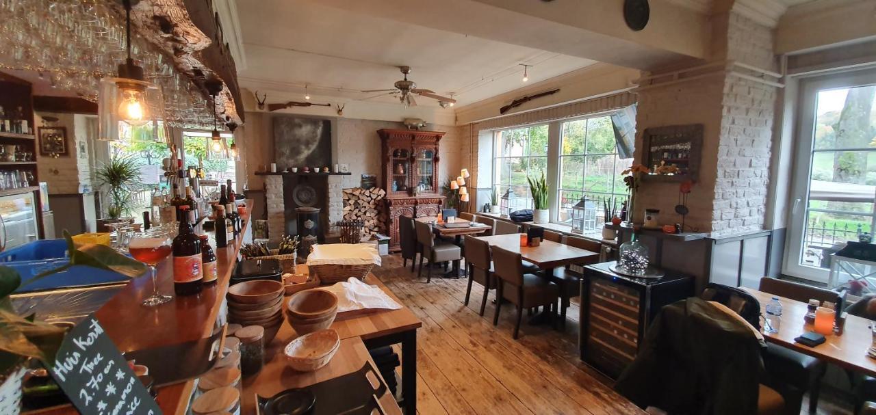 Hotel Restaurant The Kings Head Inn Fourons Extérieur photo